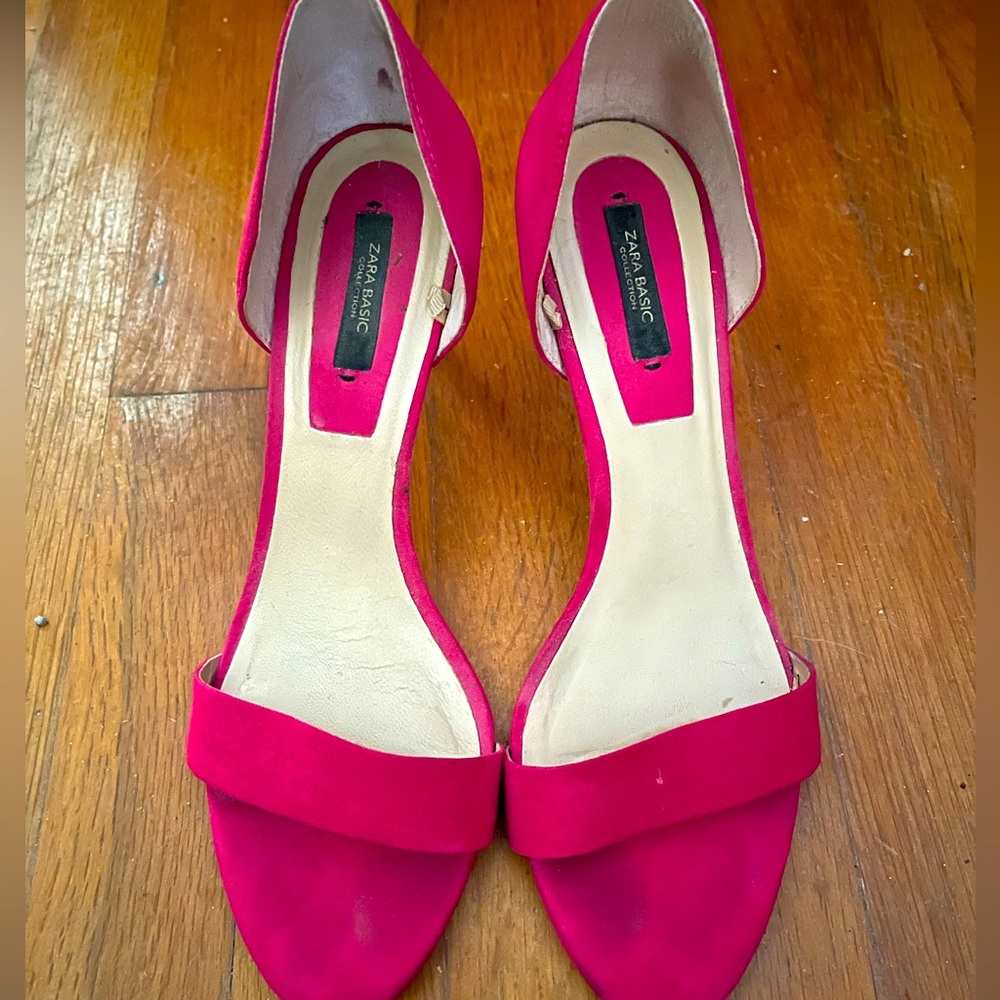 Zara heels size 38, worn a few times but still gorgeous to dress up or down!